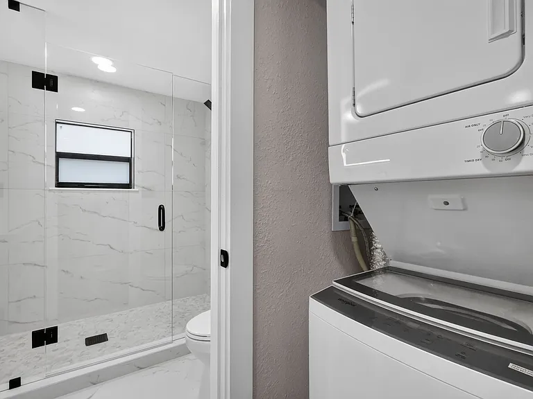 516 Independence Rd #1 — Photo 30