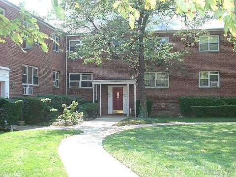 2nd image of 15528 84th St