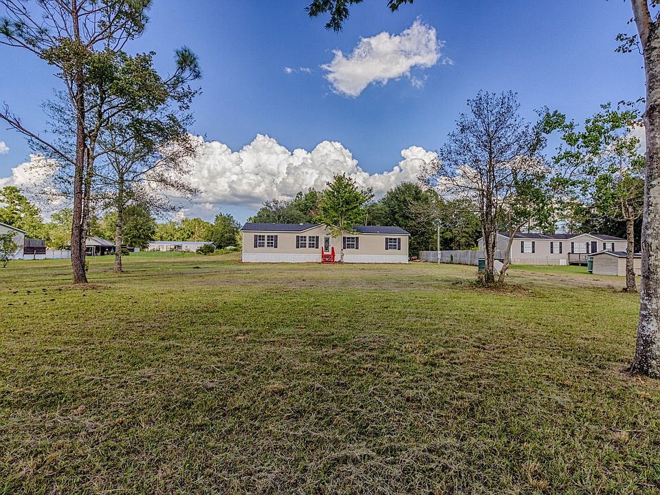 1st image of 44474 Pinebreeze Cir