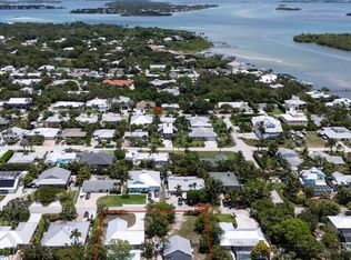 5666 SE Matousek St, Stuart, FL 34997