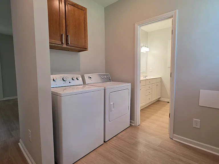 903 W 6th Ave — Photo 5