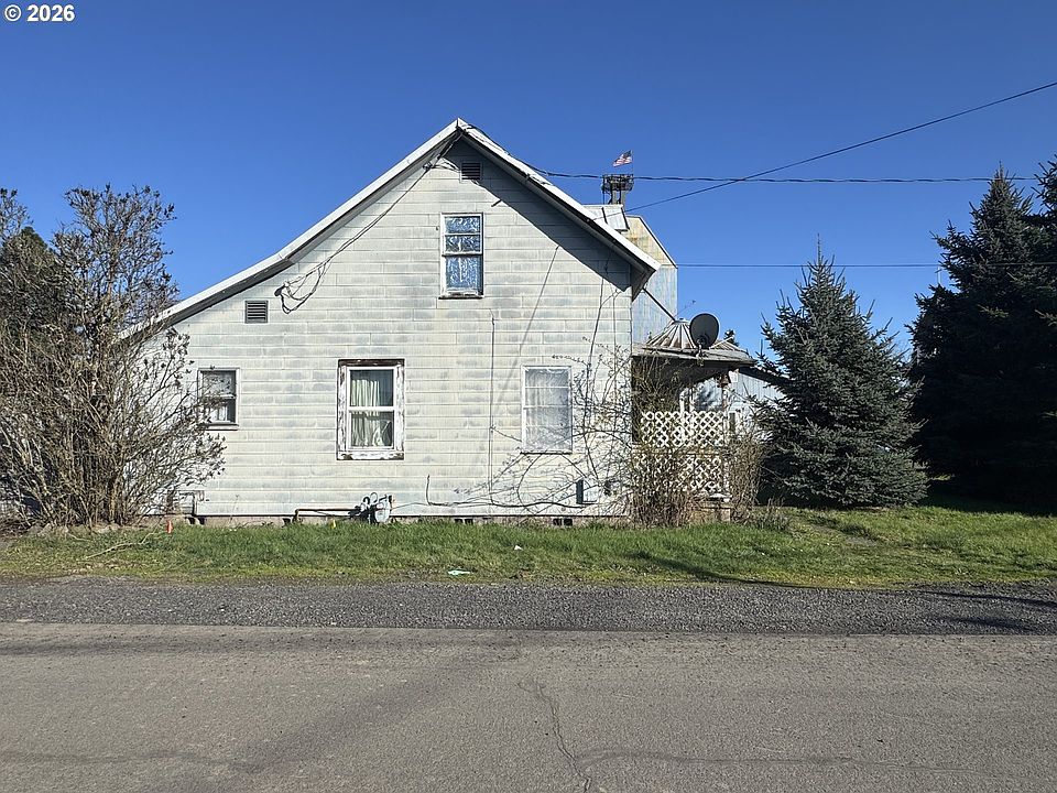 1st image of 210 6th St