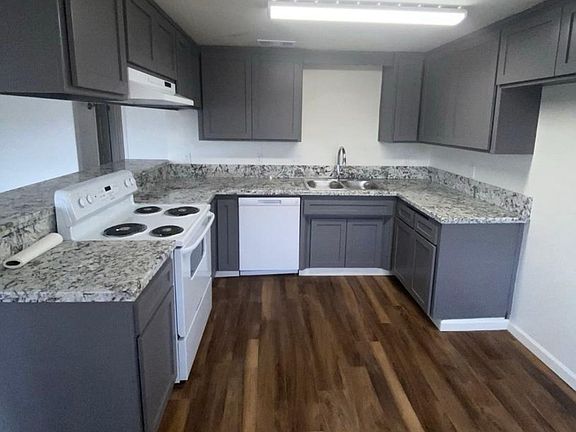 2nd image of 5712 Stockdale Hwy #2