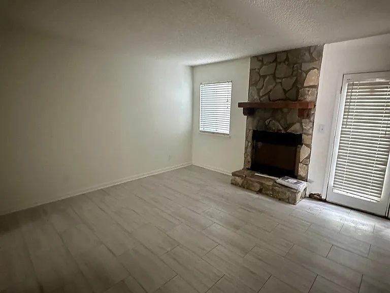 1328 Old Roswell Rd #1334 — Photo 5