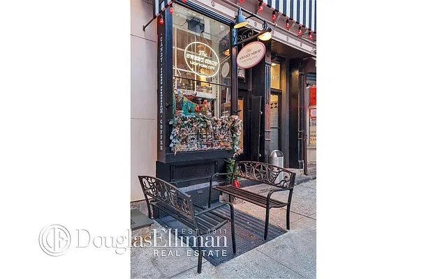 Sold by Douglas Elliman | media 10