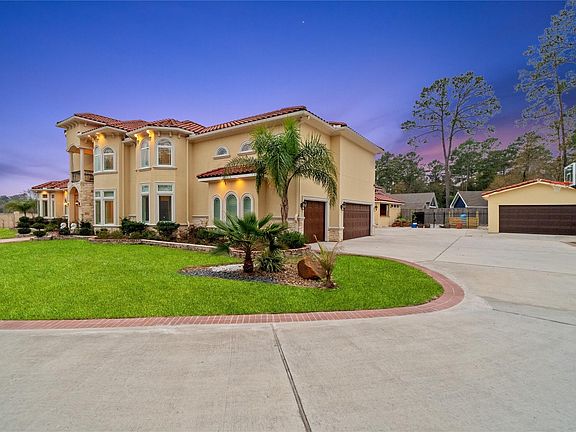 3rd image of 13803 Woodside Green Dr