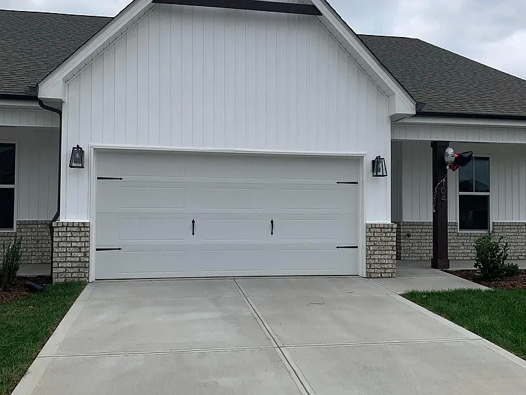 104 Norah Way — Photo 5