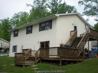 708 Wheeling Ct, Oakland, MD
