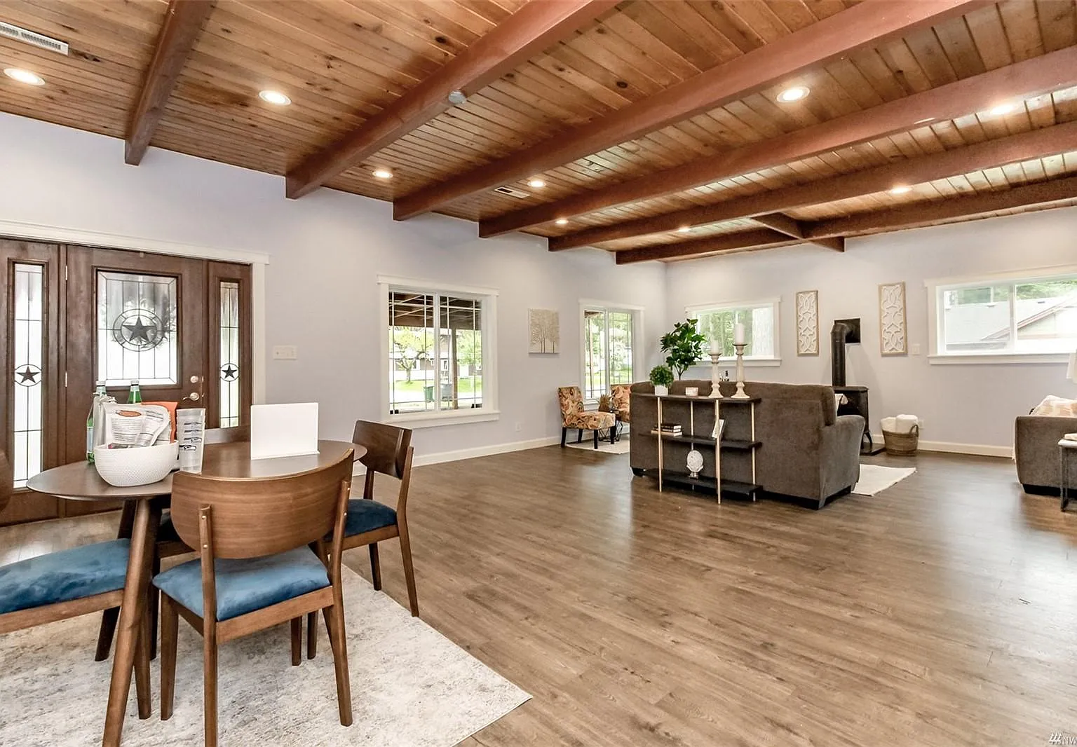 4 bed, 2604 sqft, $3,800 — Photo 3