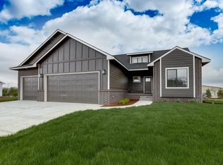 10415 W Graber Cir, Wichita, KS 67215