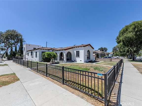 3rd image of 4076 Liberty Blvd