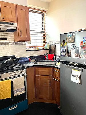 1st image of 165 Hester St #6R