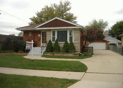 1st image of 4854 N Forster Ave