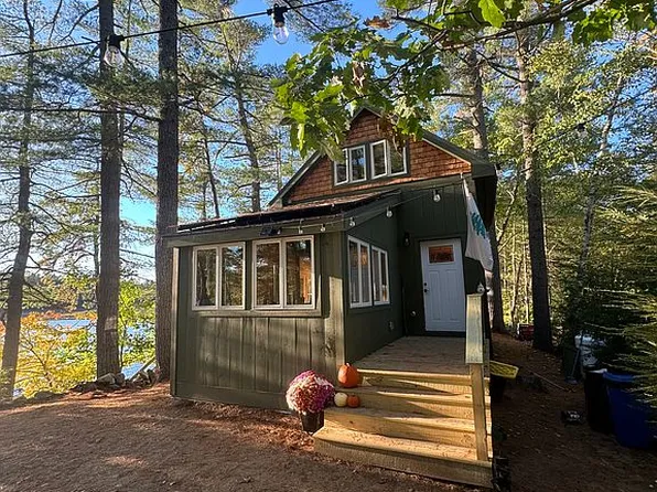 346 Caldwell Ln, Oxford, ME 04270