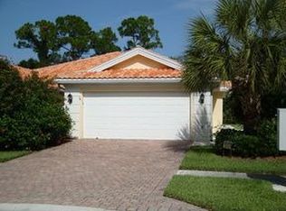 853 SW Balmoral Trce, Stuart, FL 34997