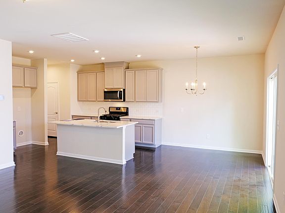 Beautiful Bright Living Room