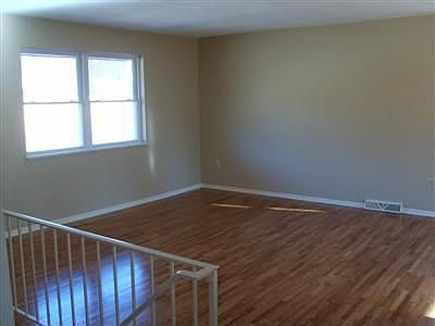 3rd image of 2037 Buehrle Dr