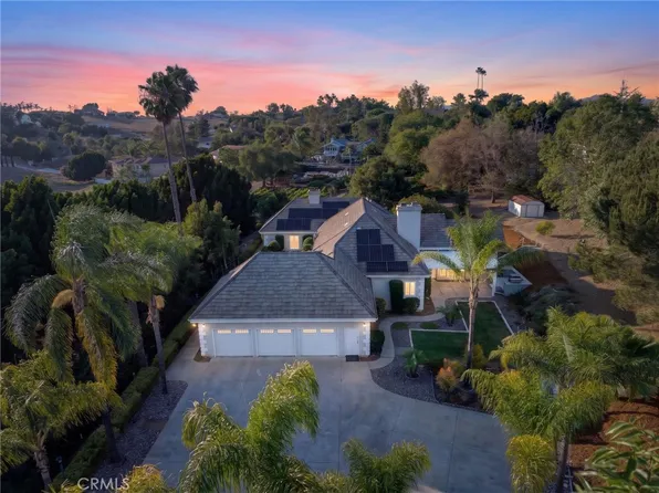 2098 Vista Valle Verde Dr, Fallbrook, CA 92028