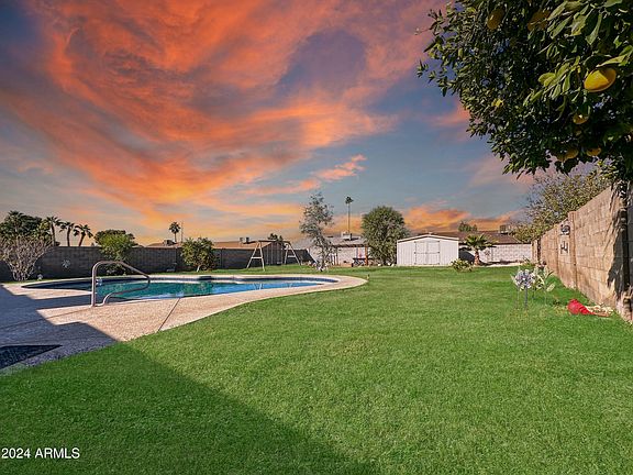5th image of 6604 W ALTADENA Avenue