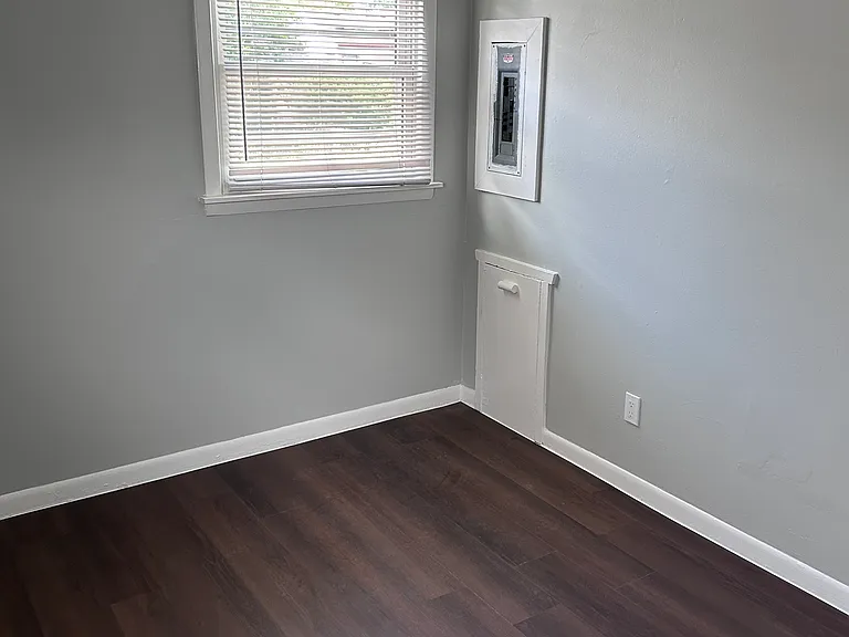 11245 Timken Ave — Photo 29