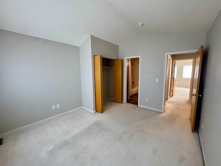 654 Ridgeview Dr — Photo 16