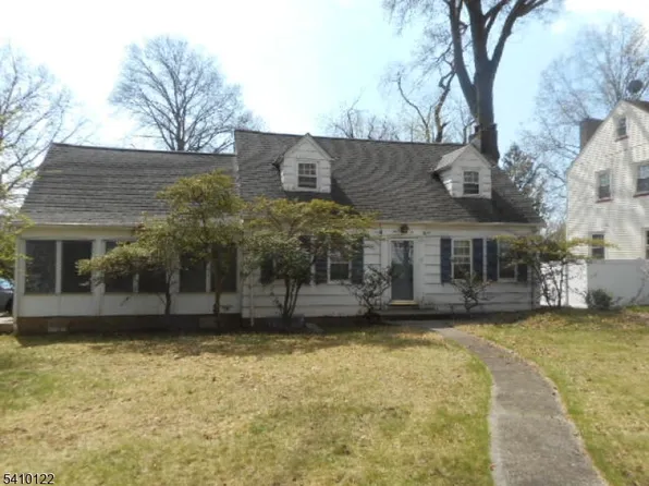 52 E Sumner Ave, Roselle Park Boro, NJ 07204