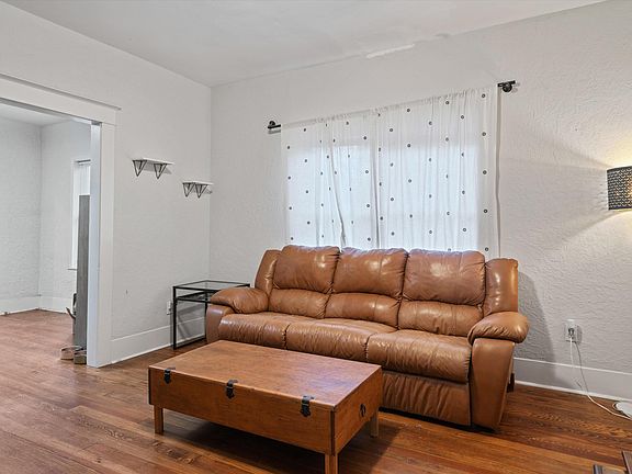 3rd image of 3067 Douglass Ave