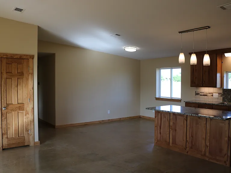 110 Walnut Ln — Photo 6