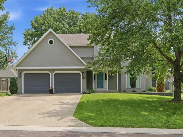 11705 Craig St, Overland Park, KS 66210