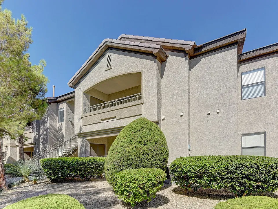 8250 N Grand Canyon Dr #2026