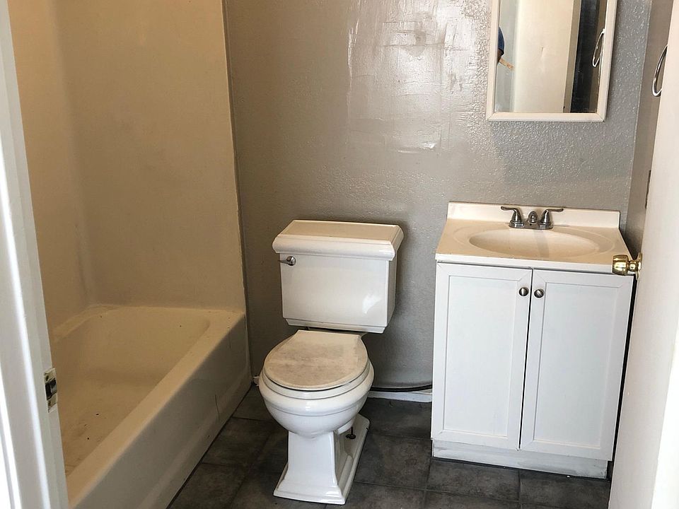 1st image of 523 W Craig Pl APT 3
