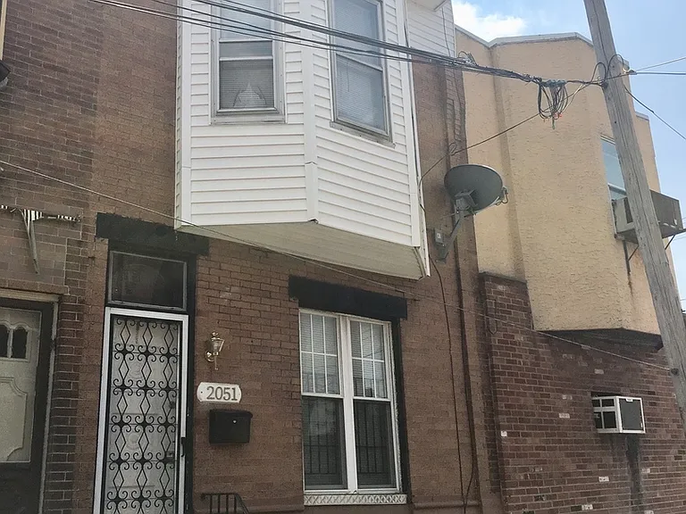 2051 S Garnet St — Photo 1