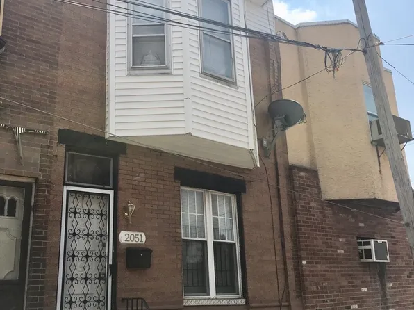 2051 S Garnet St, Philadelphia, PA 19145