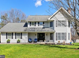 203 Lake Holiday Rd, Cross Junction, VA 22625