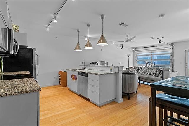 1st image of 1111 S Akard St #20561