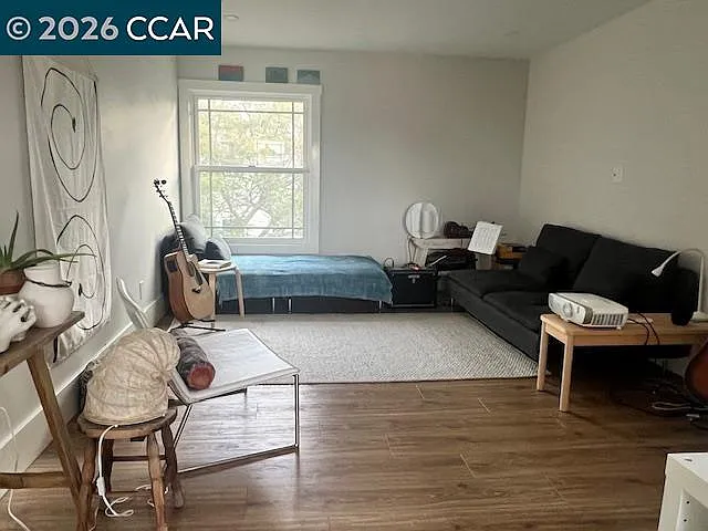 1325 Hopkins St — Photo 20