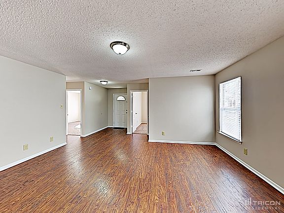 4th image of 12182 Lindley Dr