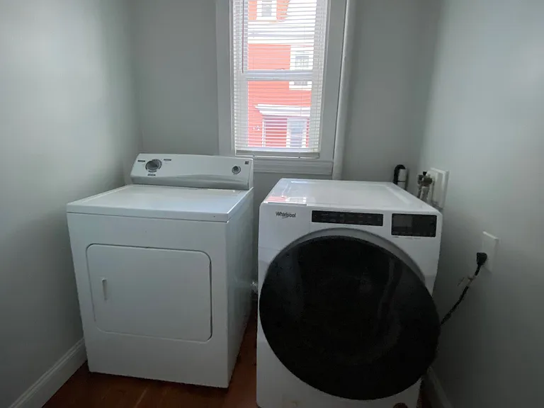 49 Montfern Ave #1 — Photo 9