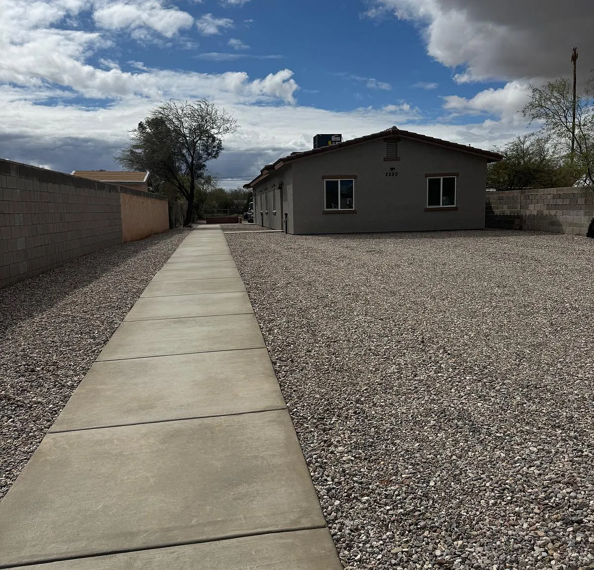 3 bed, 1079 sqft, $1,750 — Photo 1