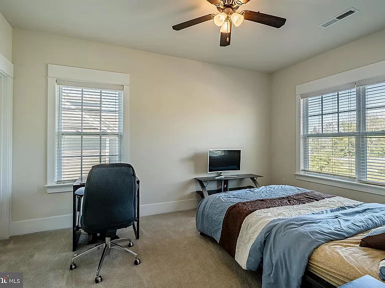 309 Quigley Dr — Photo 22
