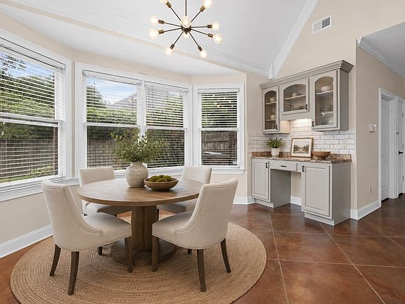 3rd image of 564 Fern Meadow Cv
