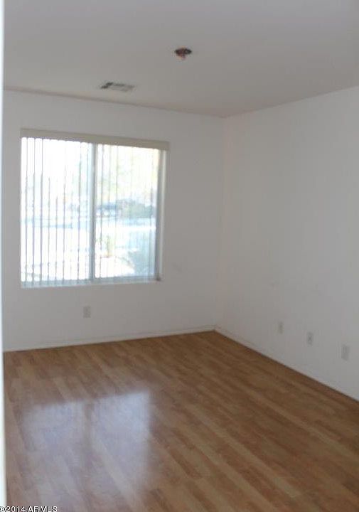 1st image of 44478 W McClelland Dr