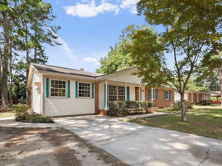 632 Rock Spring Rd — Photo 2