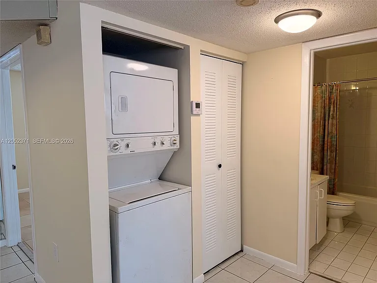 8019 Lake Dr #202 — Photo 13