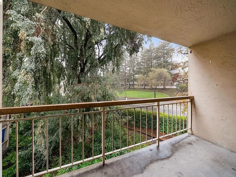 300 N Civic Dr #403 — Photo 17