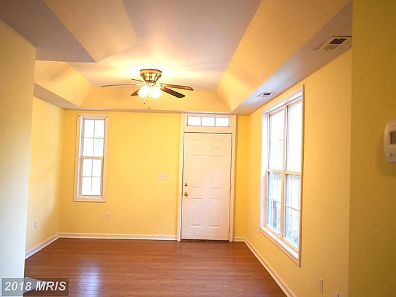 3rd image of 328 Lindsay Dr
