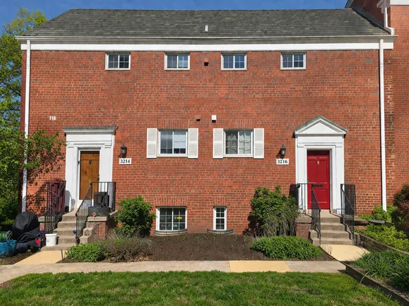 3216 Gunston Rd, Alexandria, VA 22302