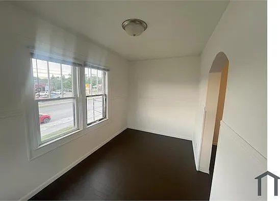 6050 E Washington St — Photo 5