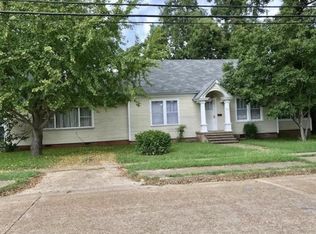 501 E 3rd St, Leland, MS 38756