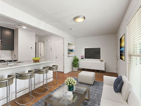 3rd image of 304 E Glenn Ave #1-D